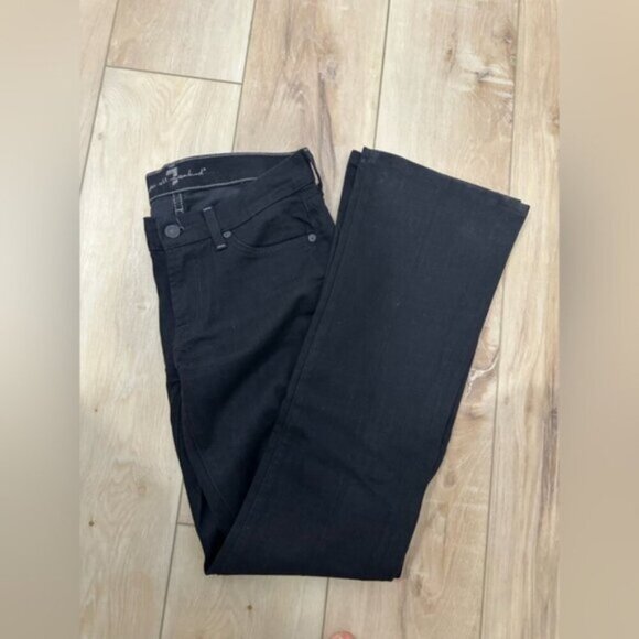 NWOT- 7 FOR ALL MANKIND BOOTCUT JEANS - Picture 2 of 8